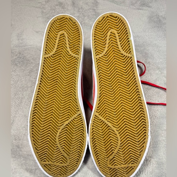 Size 11.5 - Nike Zoom Blazer SB Mid University Red NWOB - Picture 5 of 8